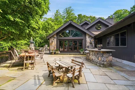 217 Trinity Pass Pound Ridge NY 10576