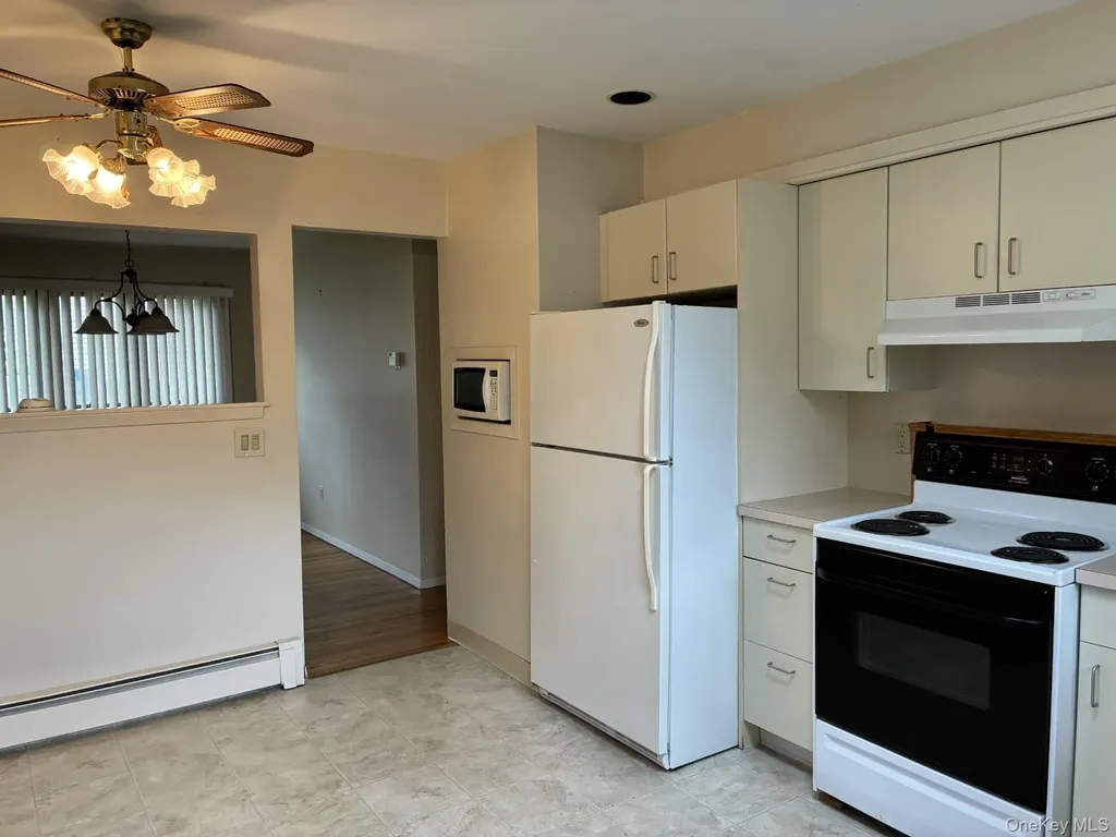 32 Lincoln Drive Oakdale NY 11769