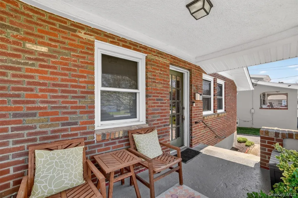 18 2nd Avenue Ossining NY 10562