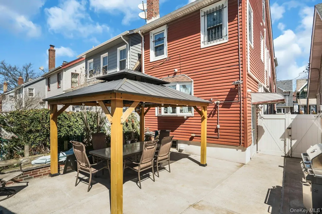 9418 95th Street Ozone Park NY 11416
