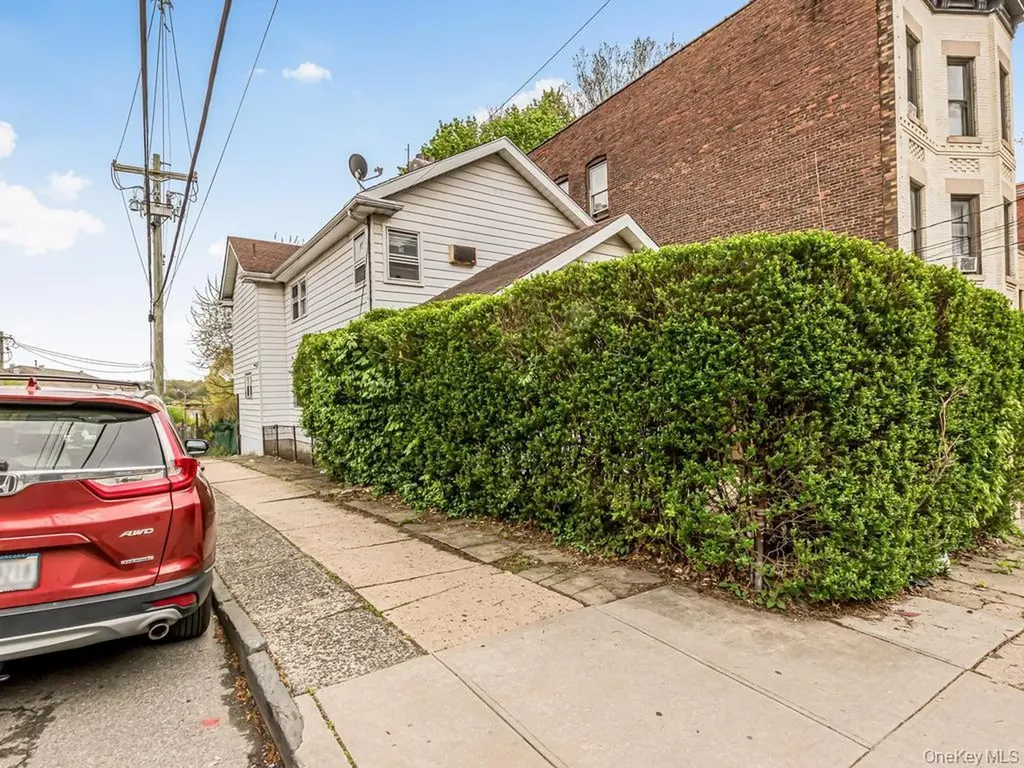 20 Saint Josephs Avenue Yonkers NY 10703