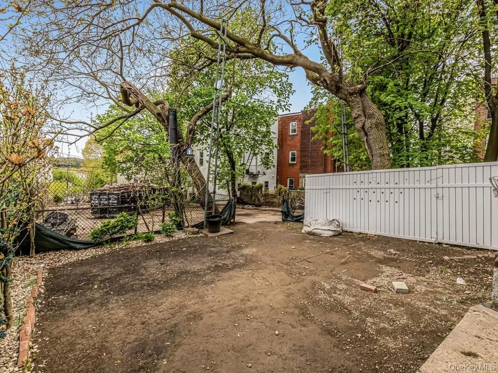 20 Saint Josephs Avenue Yonkers NY 10703