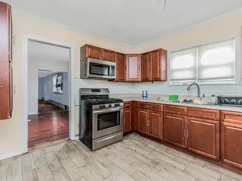 20 Saint Josephs Avenue Yonkers NY 10703