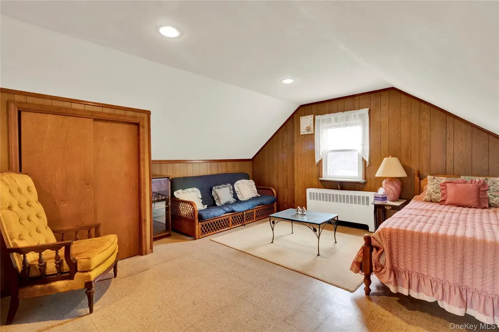 152 Foster Boulevard North Babylon NY 11702
