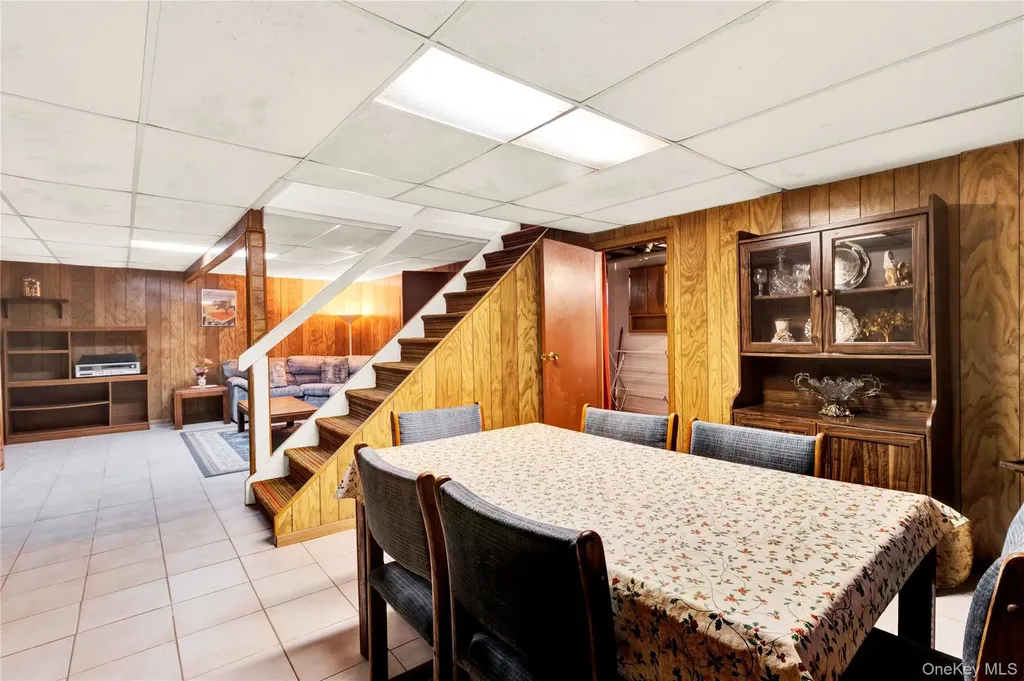 152 Foster Boulevard North Babylon NY 11702