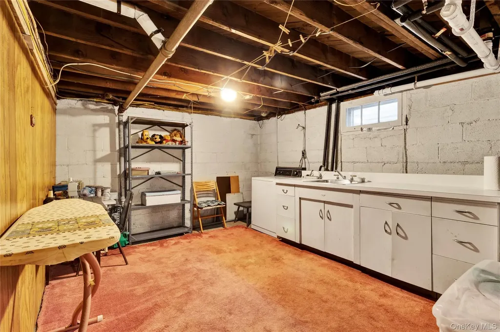 152 Foster Boulevard North Babylon NY 11702