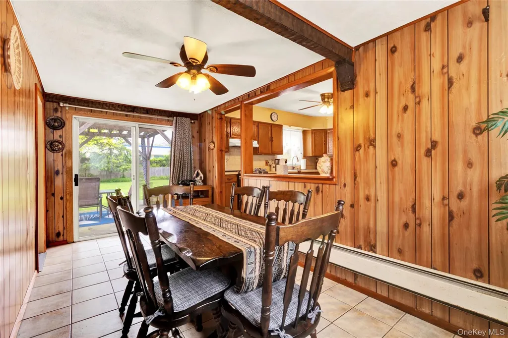 152 Foster Boulevard North Babylon NY 11702