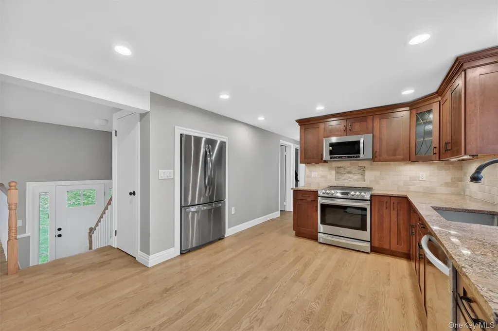 69 Hy Vue Terrace Cold Spring NY 10516