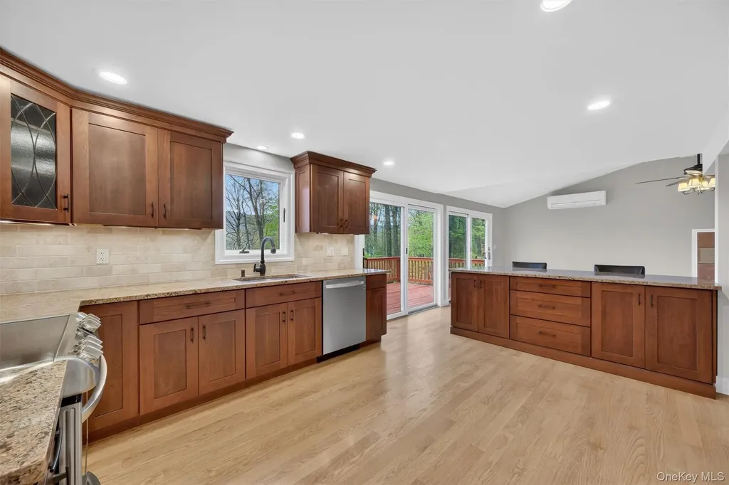 69 Hy Vue Terrace Cold Spring NY 10516