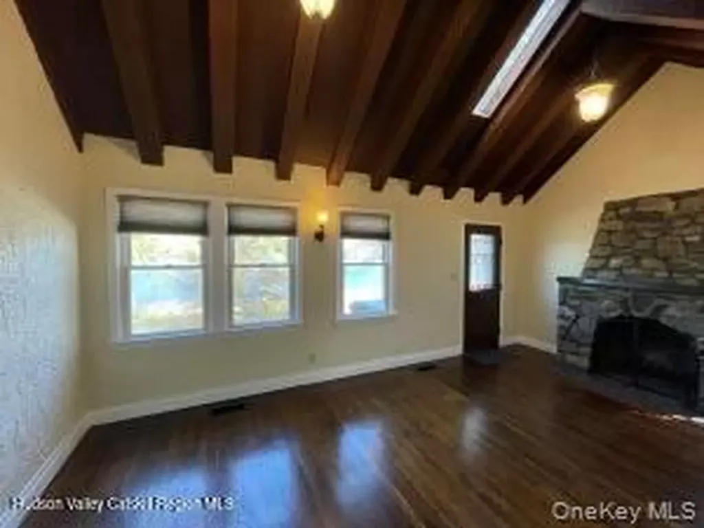38 Lake Shore Drive Patterson NY 12563