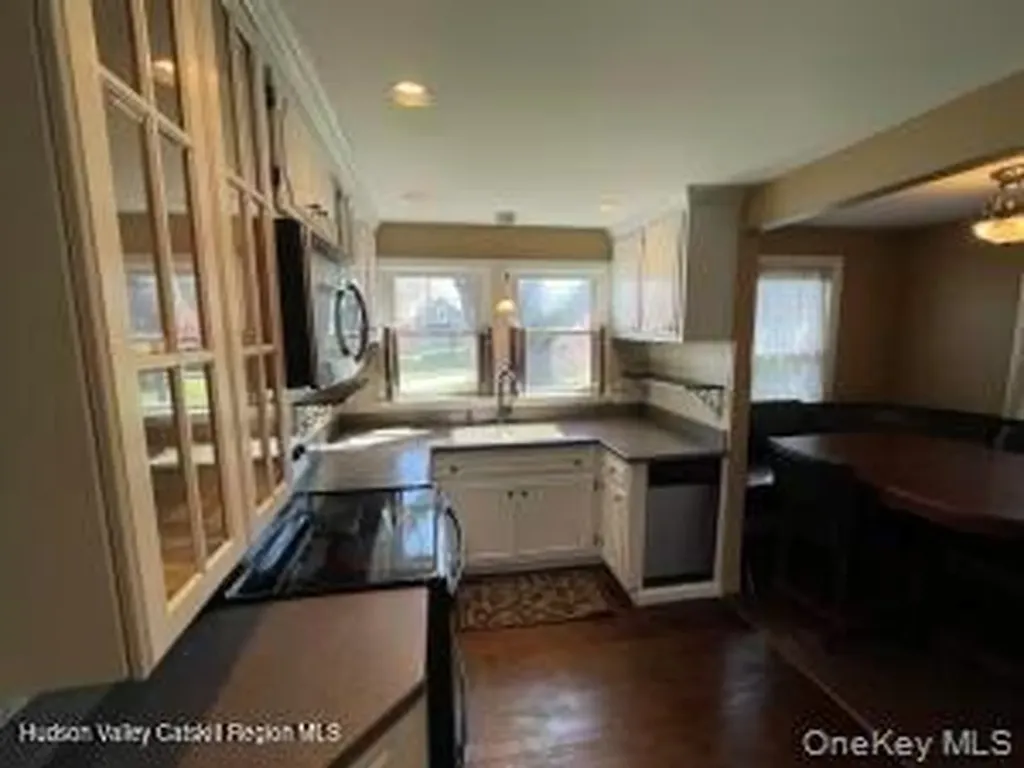 38 Lake Shore Drive Patterson NY 12563