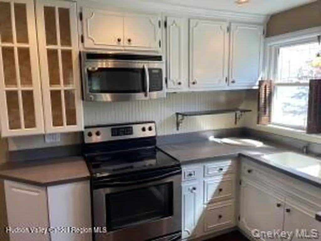 38 Lake Shore Drive Patterson NY 12563