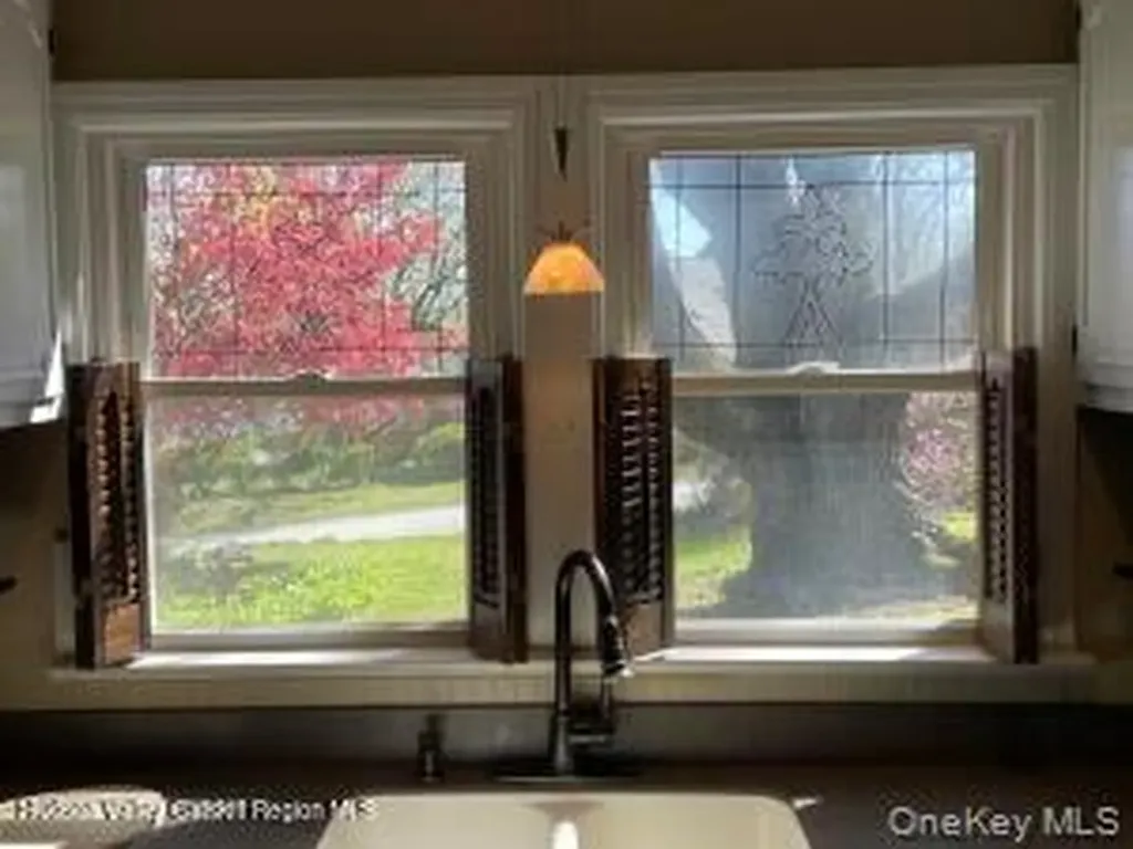 38 Lake Shore Drive Patterson NY 12563