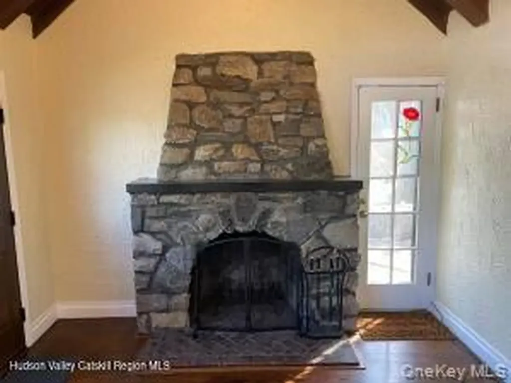38 Lake Shore Drive Patterson NY 12563
