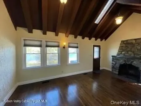 38 Lake Shore Drive Patterson NY 12563