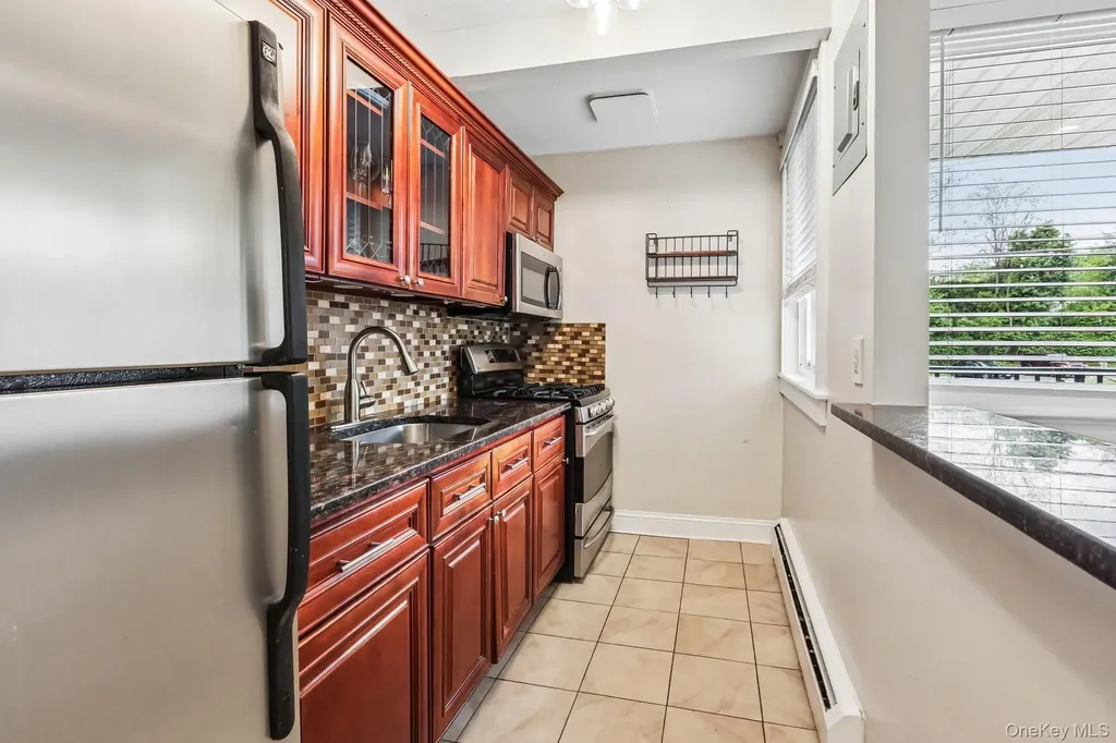 5 Wyndover Woods Lane White Plains NY 10603