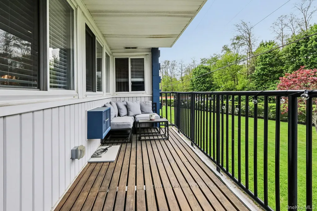 5 Wyndover Woods Lane White Plains NY 10603