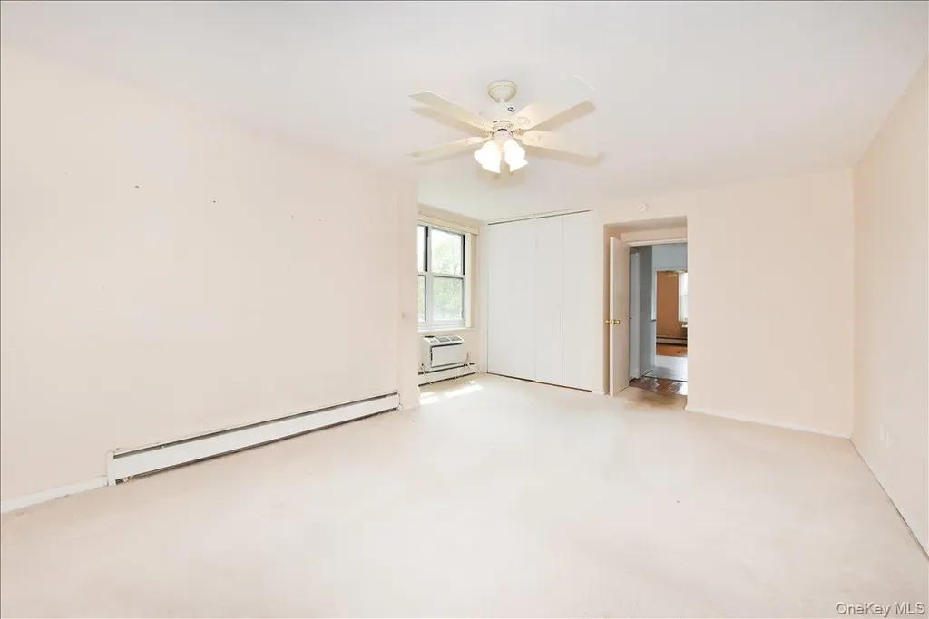 25 Canterbury Road Great Neck NY 11021
