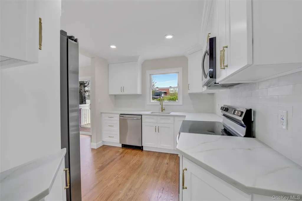 102 Hausch Boulevard Roosevelt NY 11575