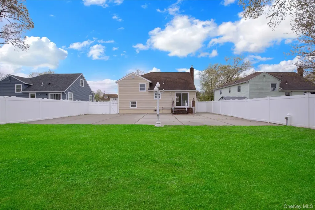 102 Hausch Boulevard Roosevelt NY 11575