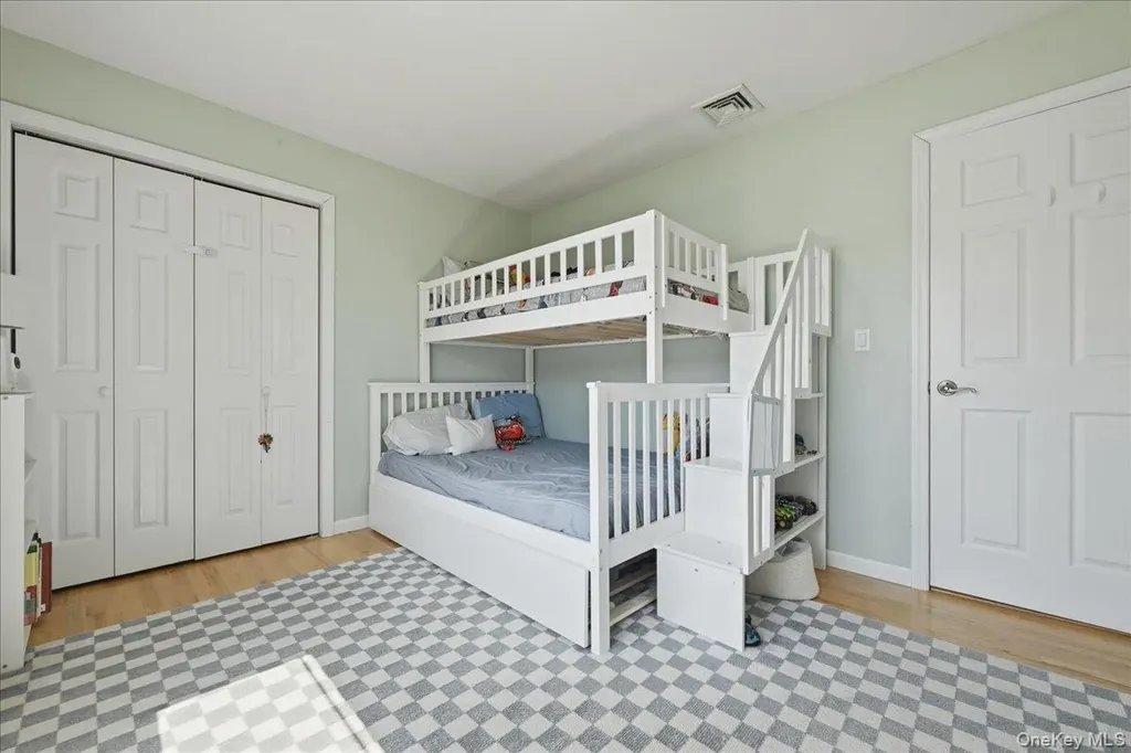 9 Copperbeech Road Saint James NY 11780
