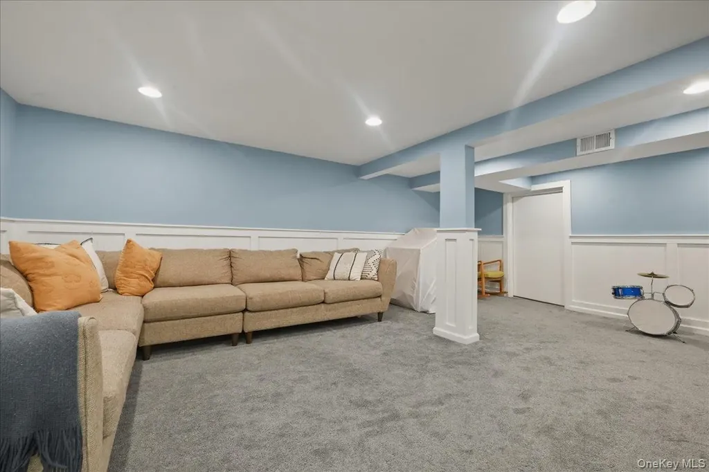9 Copperbeech Road Saint James NY 11780