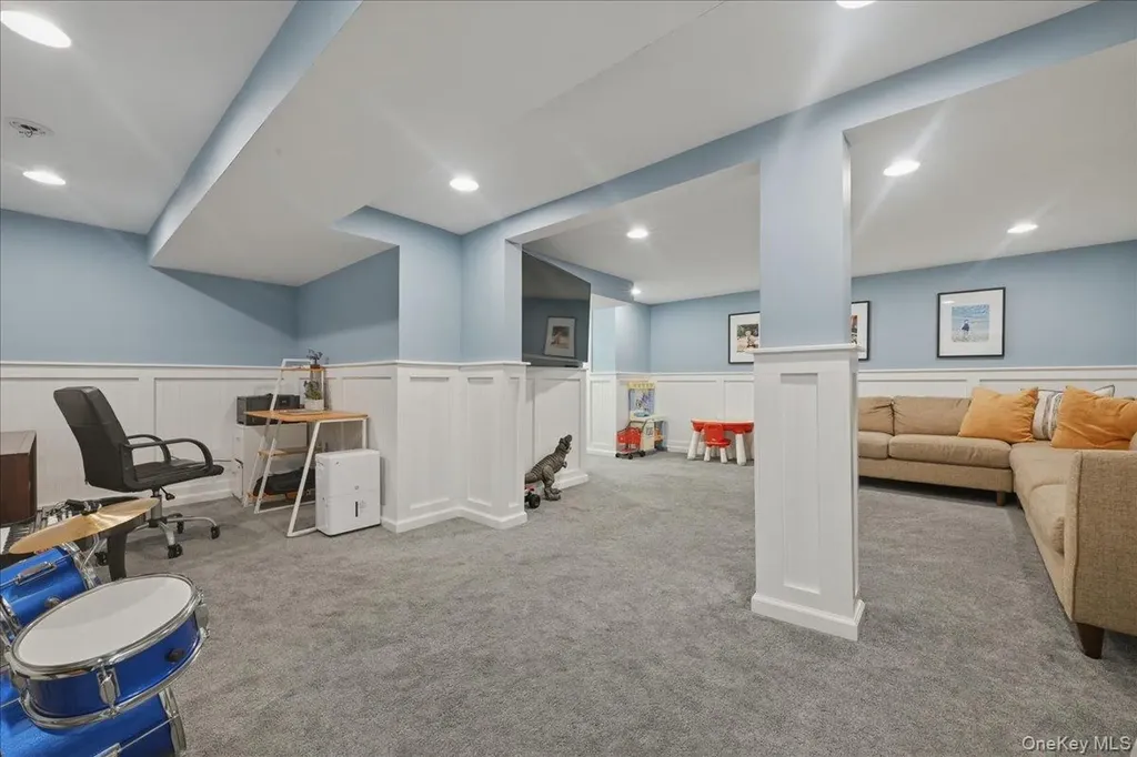9 Copperbeech Road Saint James NY 11780