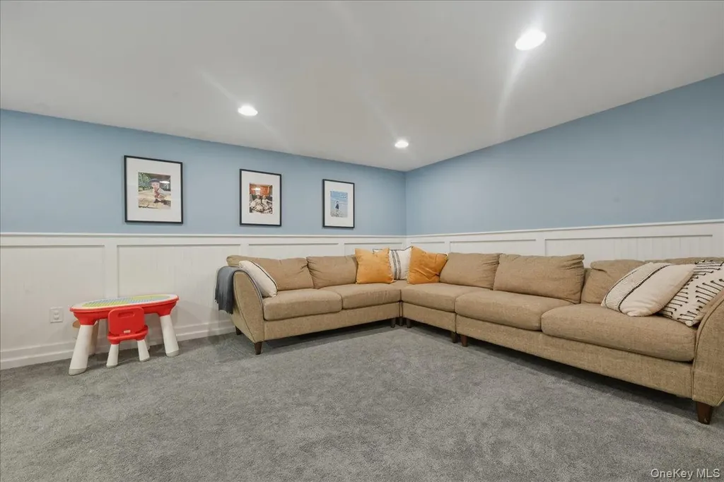9 Copperbeech Road Saint James NY 11780