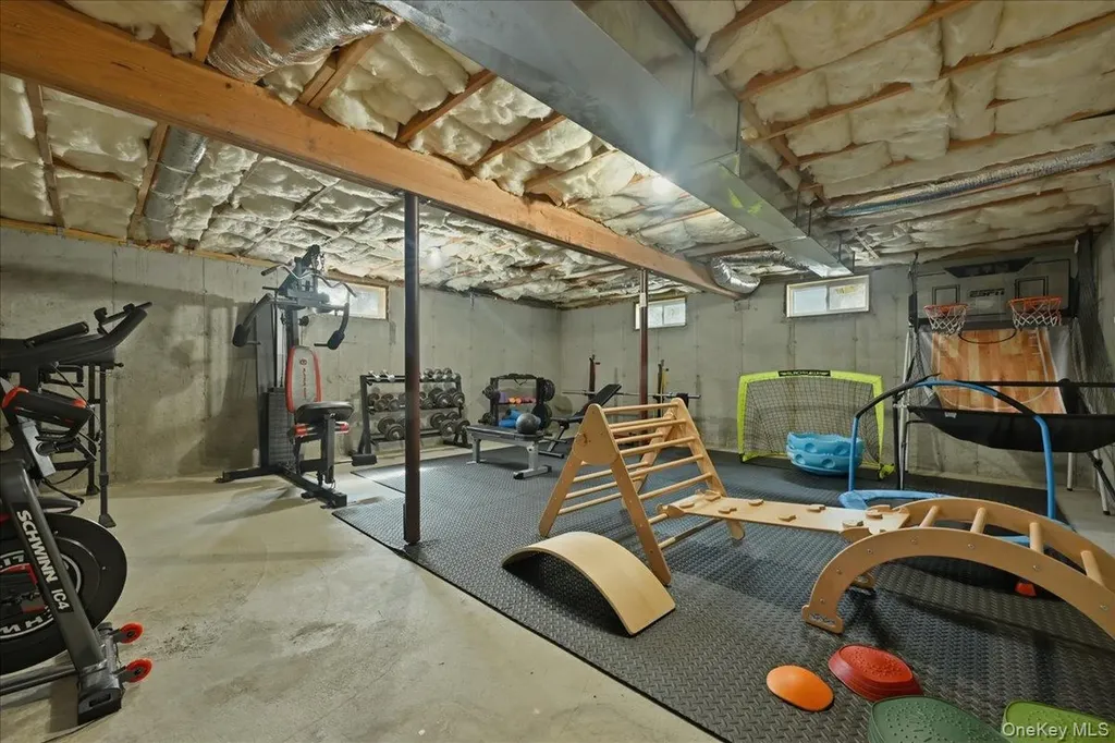 9 Copperbeech Road Saint James NY 11780