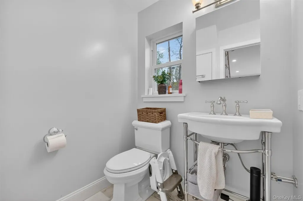 21 Kent Lake Avenue Carmel NY 10512