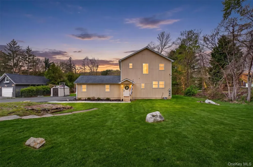 21 Kent Lake Avenue Carmel NY 10512