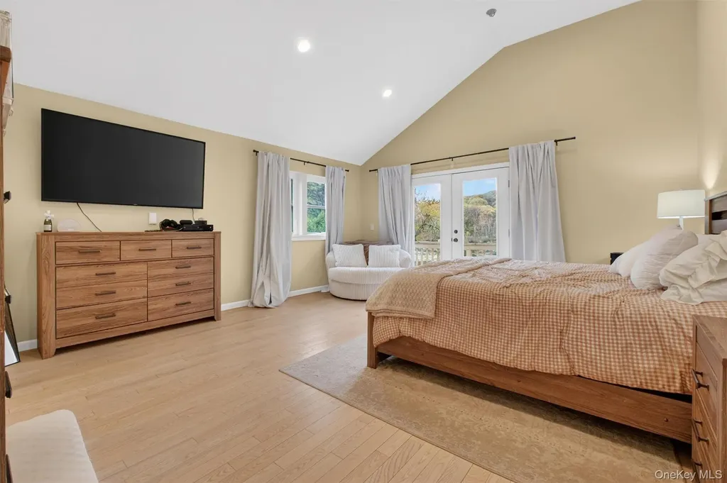 21 Kent Lake Avenue Carmel NY 10512
