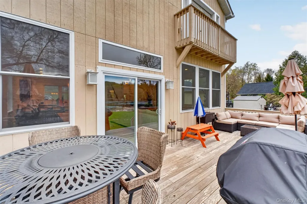21 Kent Lake Avenue Carmel NY 10512