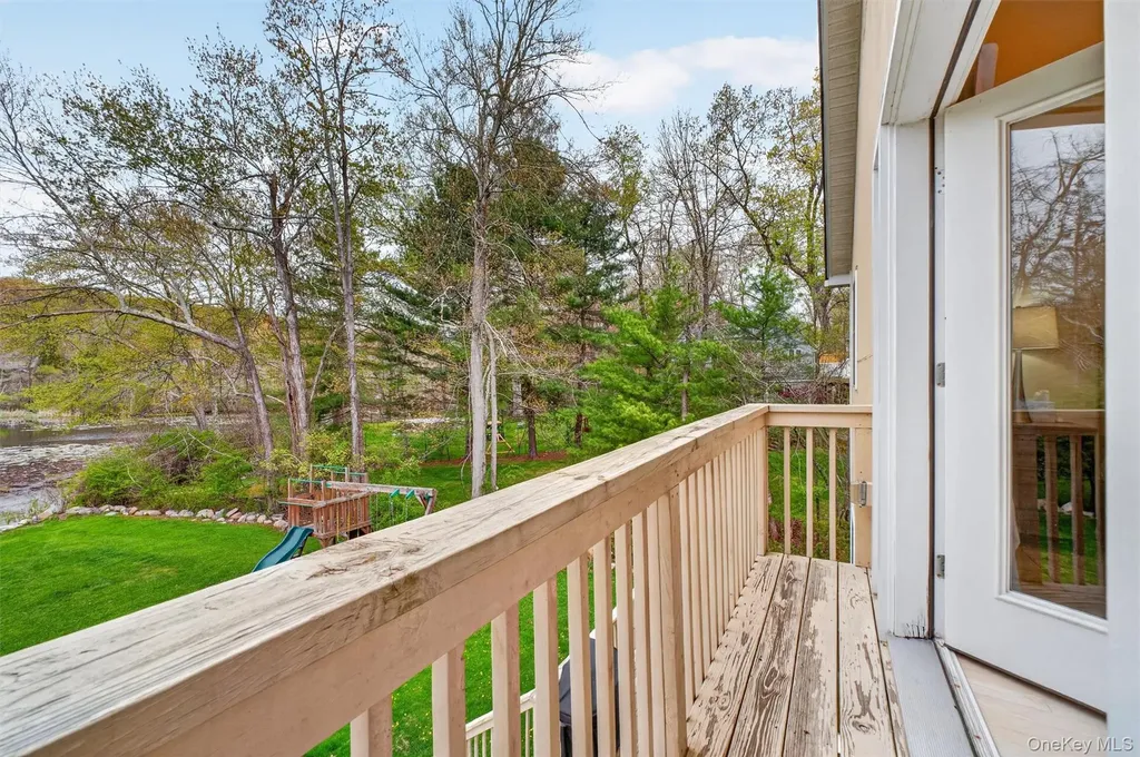 21 Kent Lake Avenue Carmel NY 10512