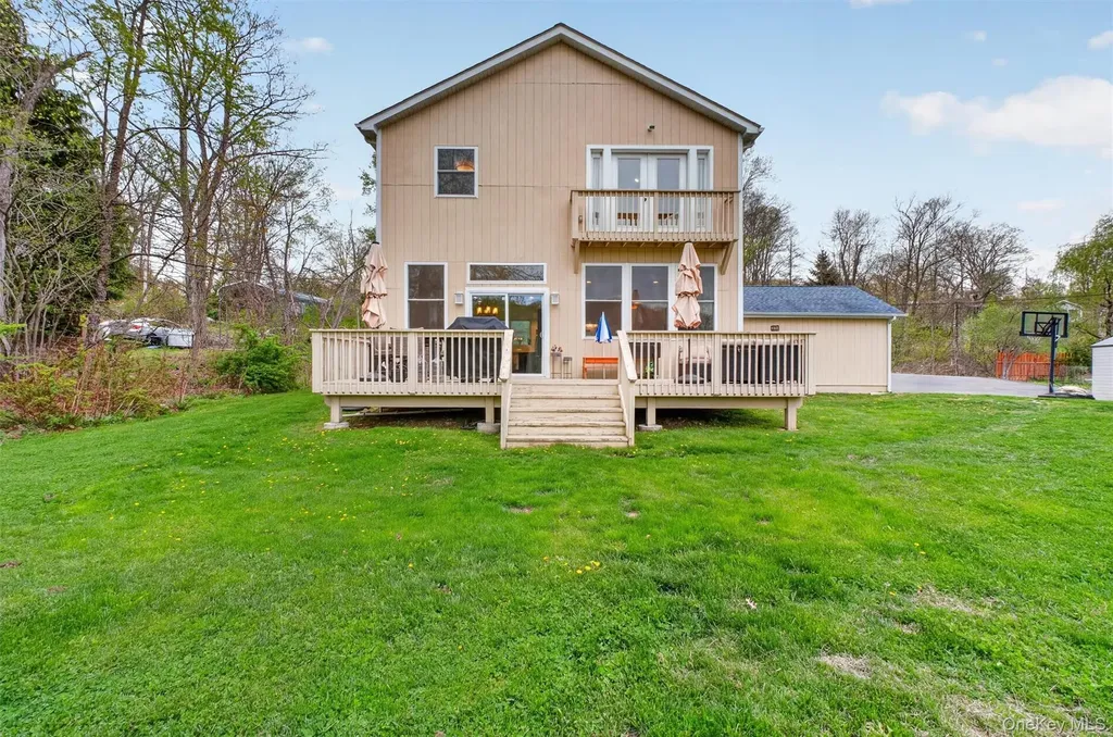 21 Kent Lake Avenue Carmel NY 10512