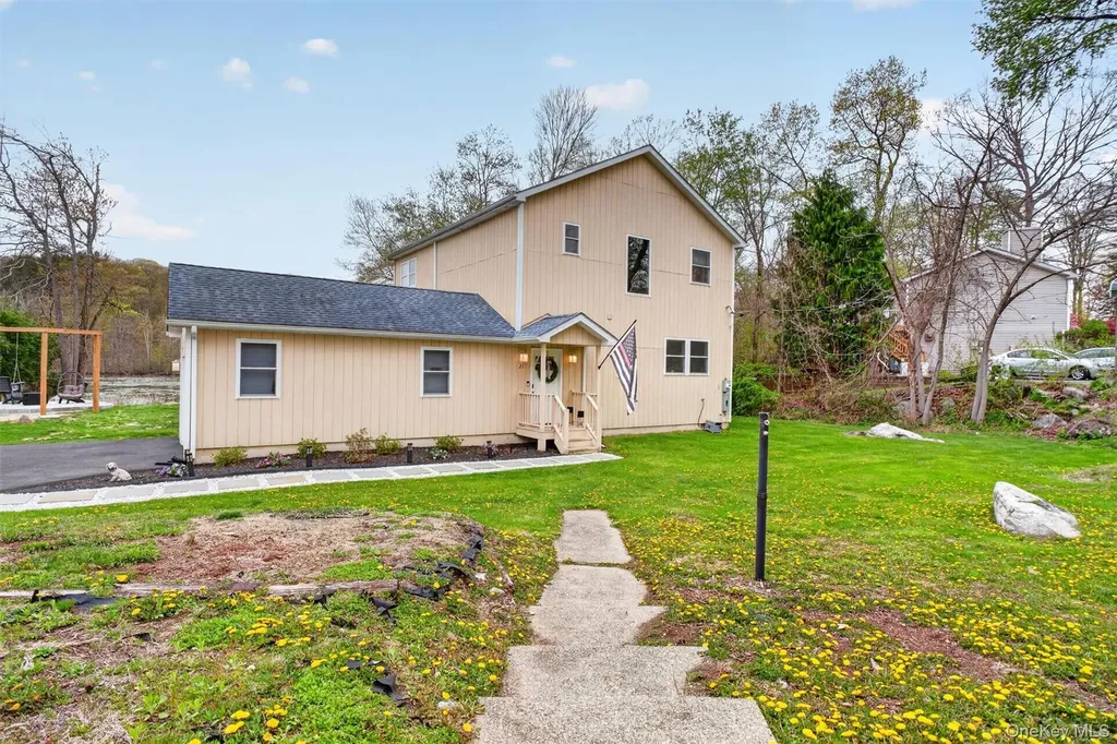 21 Kent Lake Avenue Carmel NY 10512