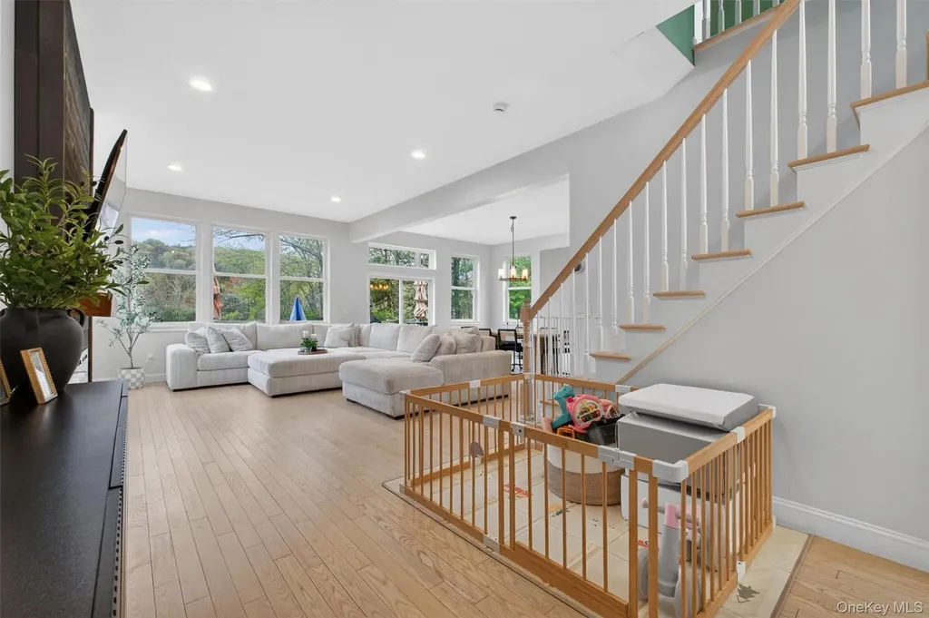 21 Kent Lake Avenue Carmel NY 10512