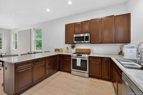 21 Kent Lake Avenue Carmel NY 10512