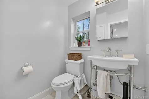 21 Kent Lake Avenue Carmel NY 10512