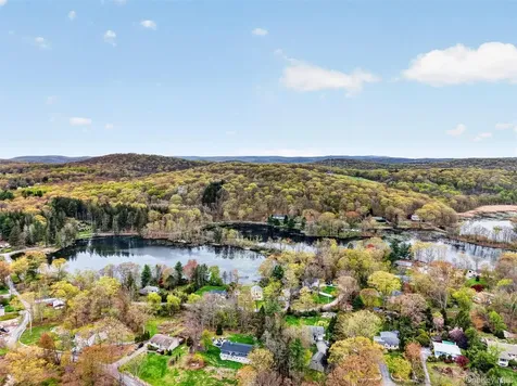 21 Kent Lake Avenue Carmel NY 10512