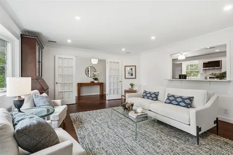 189 Lawn Terrace Mamaroneck NY 10543