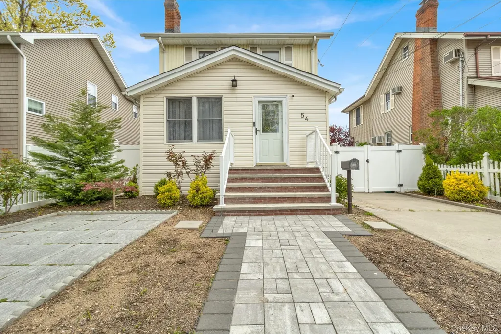 54 Perkins Avenue Oceanside NY 11572