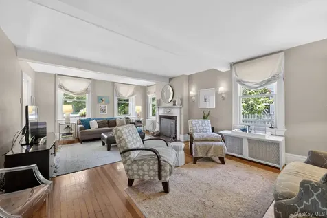 16 Chestnut Street Cold Spring NY 10516