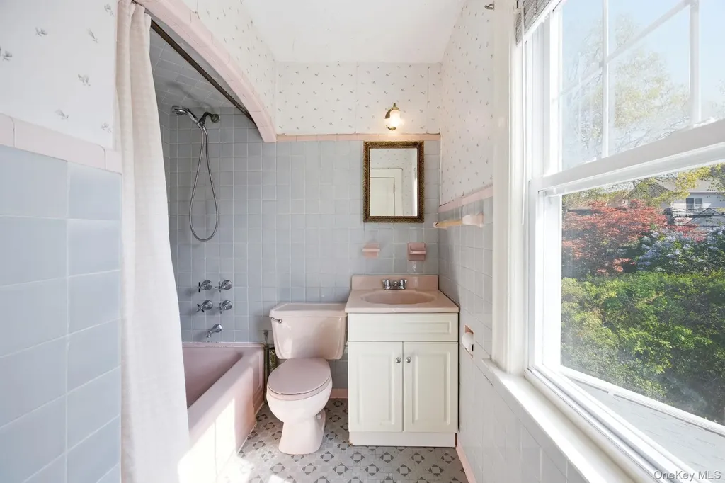 35-19 165th Street Flushing NY 11358
