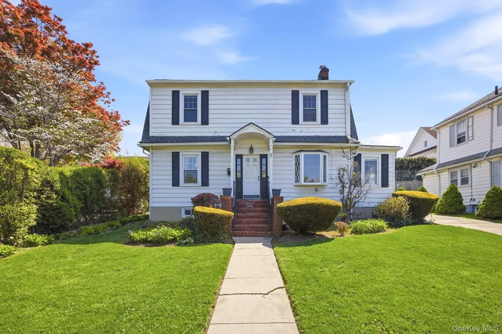 35-19 165th Street Flushing NY 11358