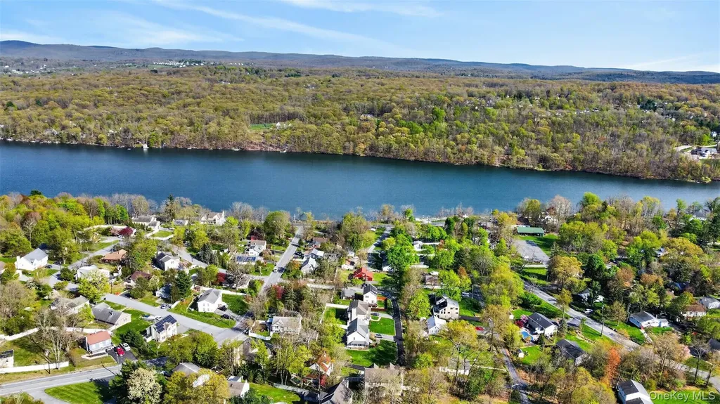 82 Southside Drive Monroe NY 10950