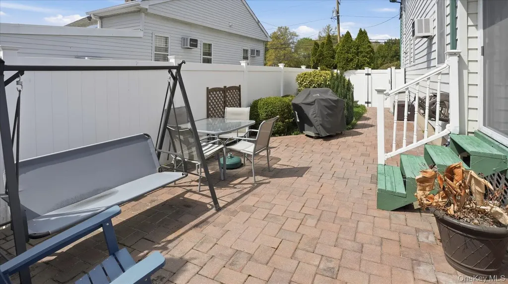 14 Mccord Place Bethpage NY 11714
