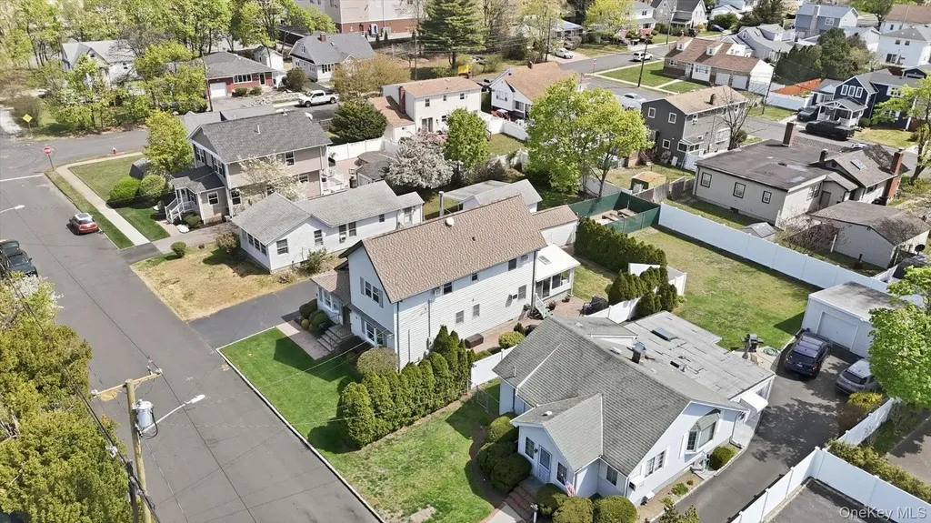 14 Mccord Place Bethpage NY 11714