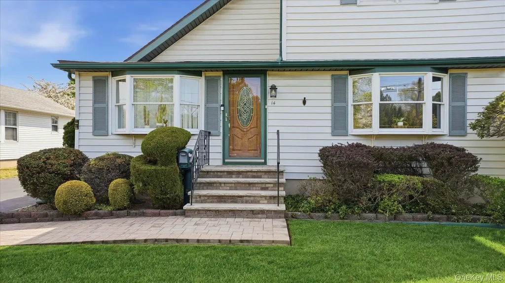 14 Mccord Place Bethpage NY 11714