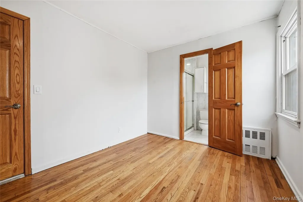 59 Central Avenue Westbury NY 11590
